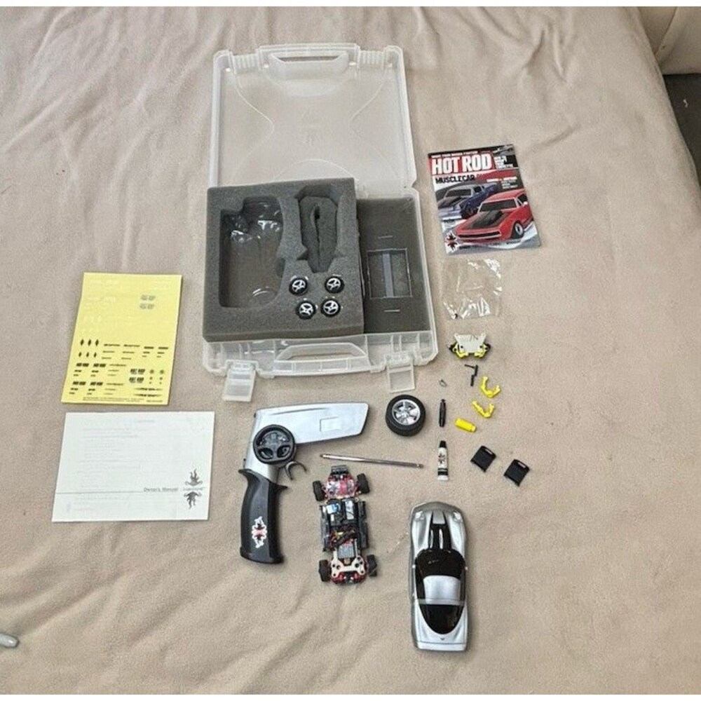 Radio Shack XMODS Silver Corvette RC Car Hot Rod Kit w/ Controller Case Works